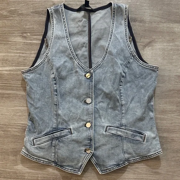 White House Black Market Denim Vest Top - Picture 3 of 6